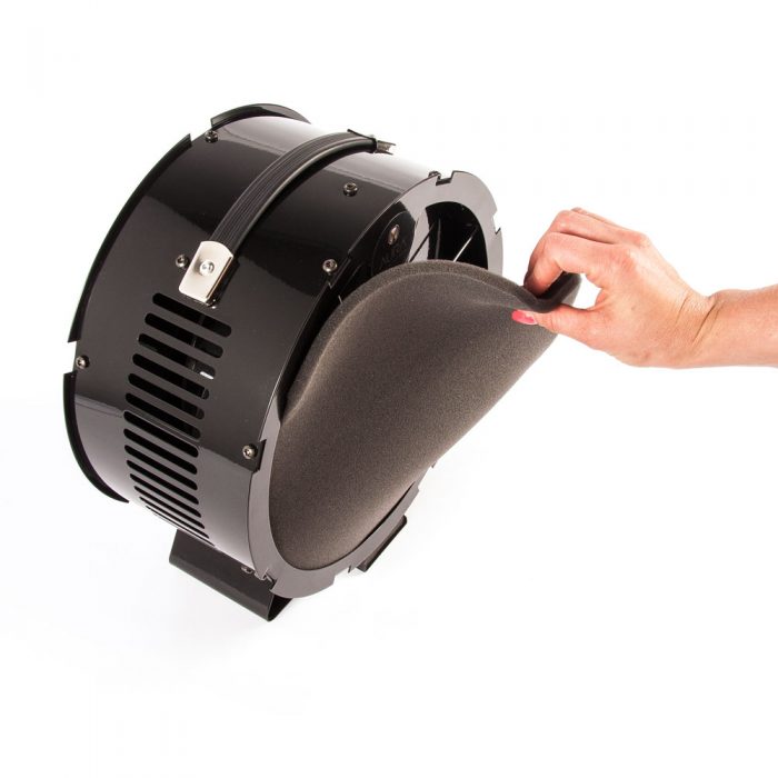 Aura Extractor Fan - removing main filter